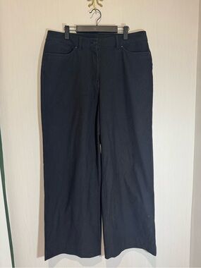 LULULEMON Flared Jean Pant. Size 32. Black. 30.5” inseam. No flaws noted!